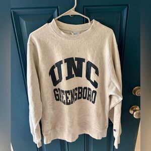 UNCG Vintage Champion Reverse Weave Sweatshirt Mens Size M UNC Greensboro